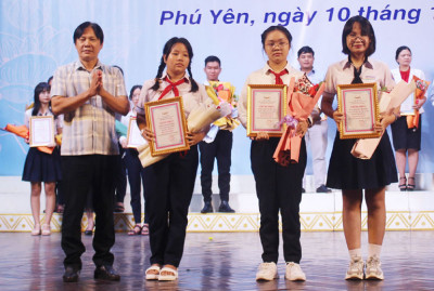 Trao giải cuộc thi “Đại sứ văn hóa đọc” năm 2022