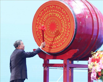 Tổng Bí thư Tô Lâm: Không áp đặt những chuẩn mực cũ cho một nền giáo dục hiện đại